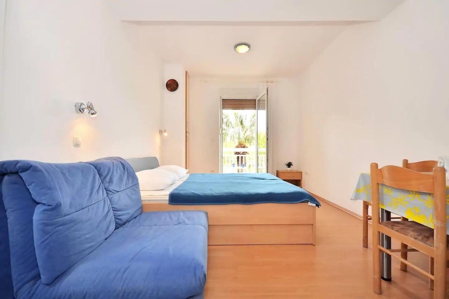 Apartment Toma Omiš Eksteriør bilde