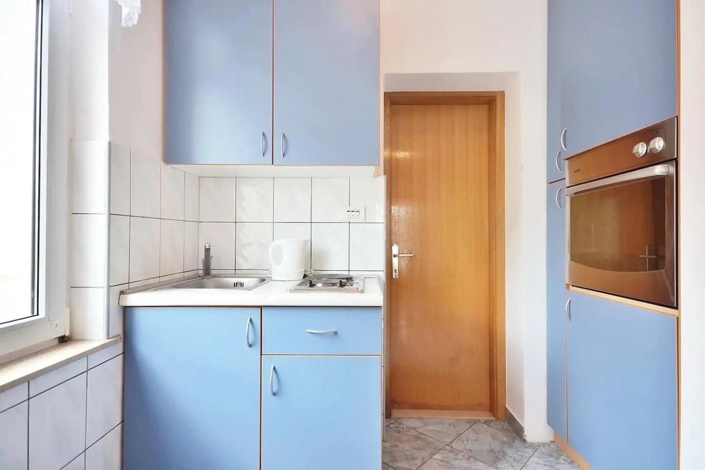 Apartment Toma Omiš Eksteriør bilde