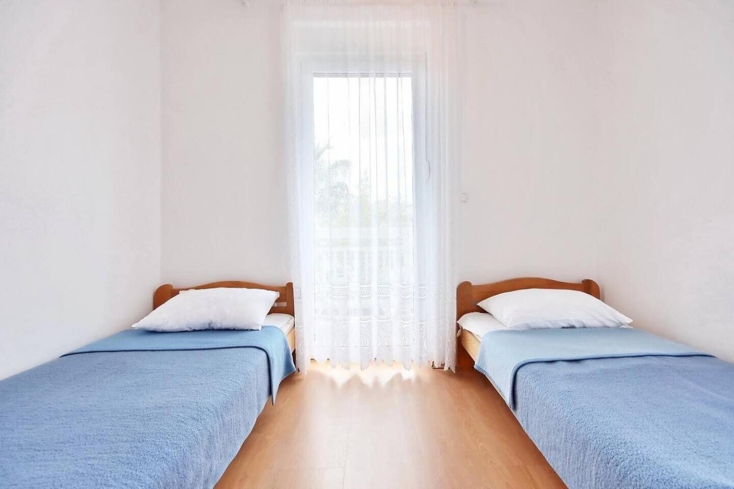 Apartment Toma Omiš Eksteriør bilde