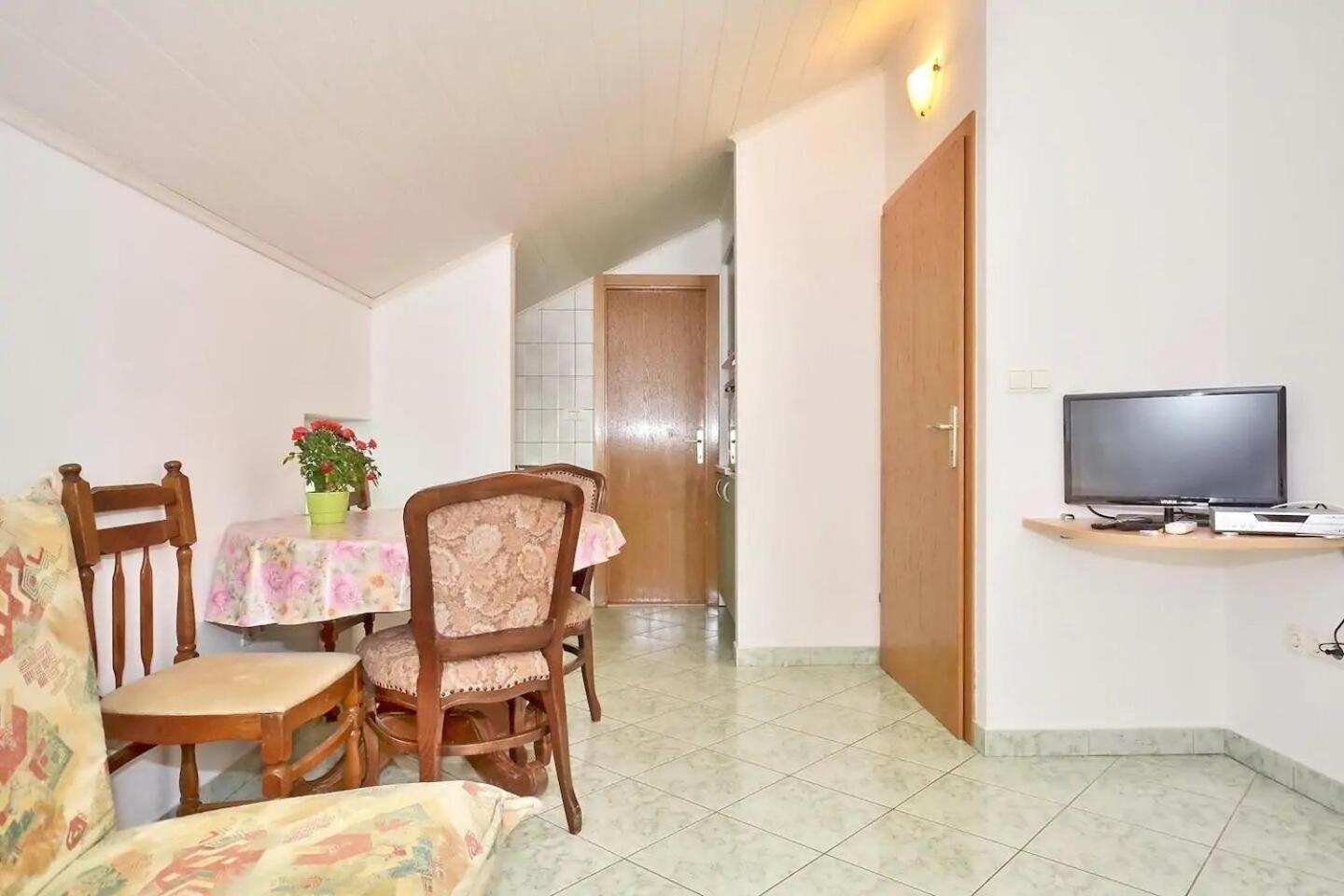 Apartment Toma Omiš Eksteriør bilde