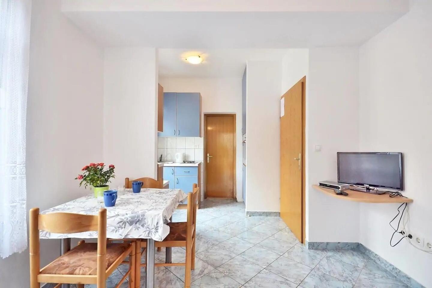 Apartment Toma Omiš Eksteriør bilde