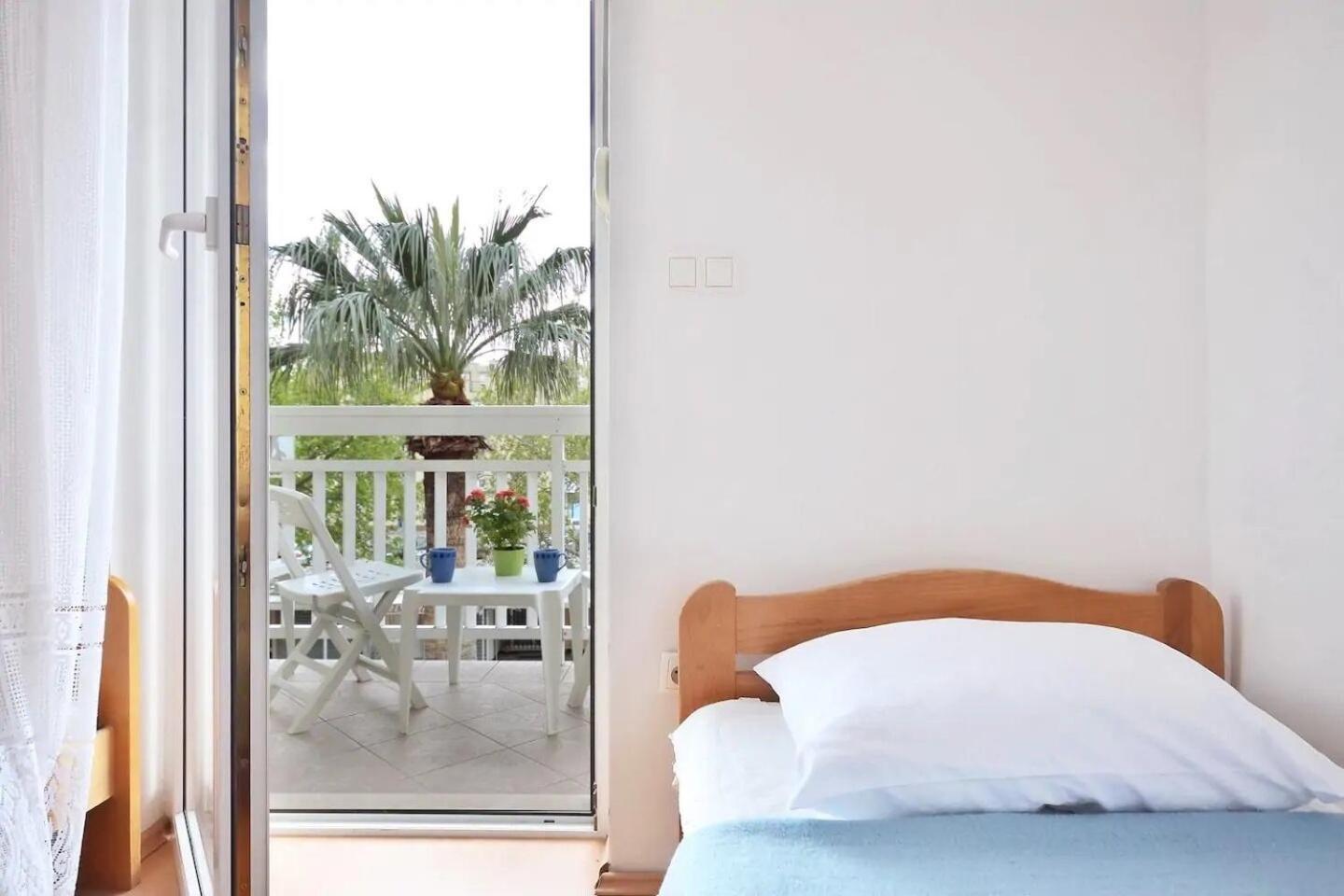 Apartment Toma Omiš Eksteriør bilde