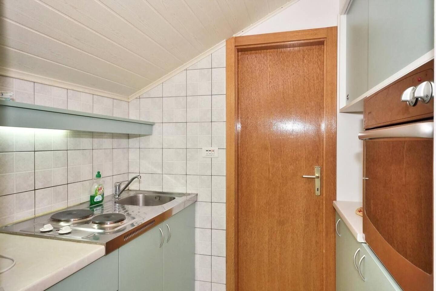 Apartment Toma Omiš Eksteriør bilde