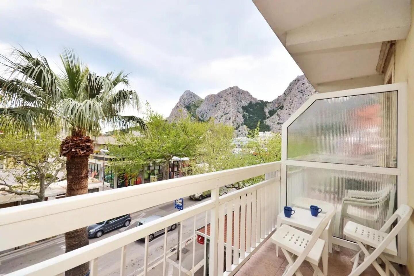 Apartment Toma Omiš Eksteriør bilde