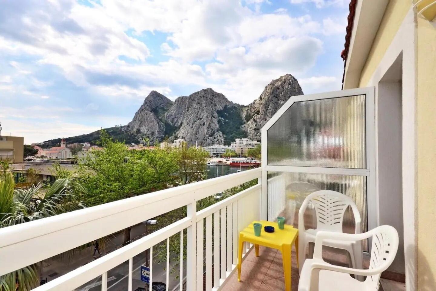 Apartment Toma Omiš Eksteriør bilde