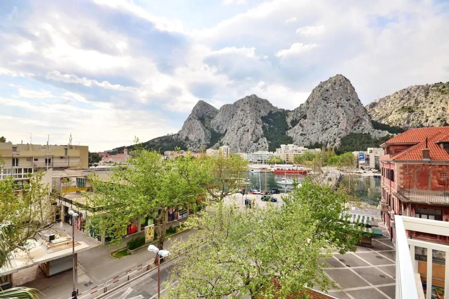 Apartment Toma Omiš Eksteriør bilde