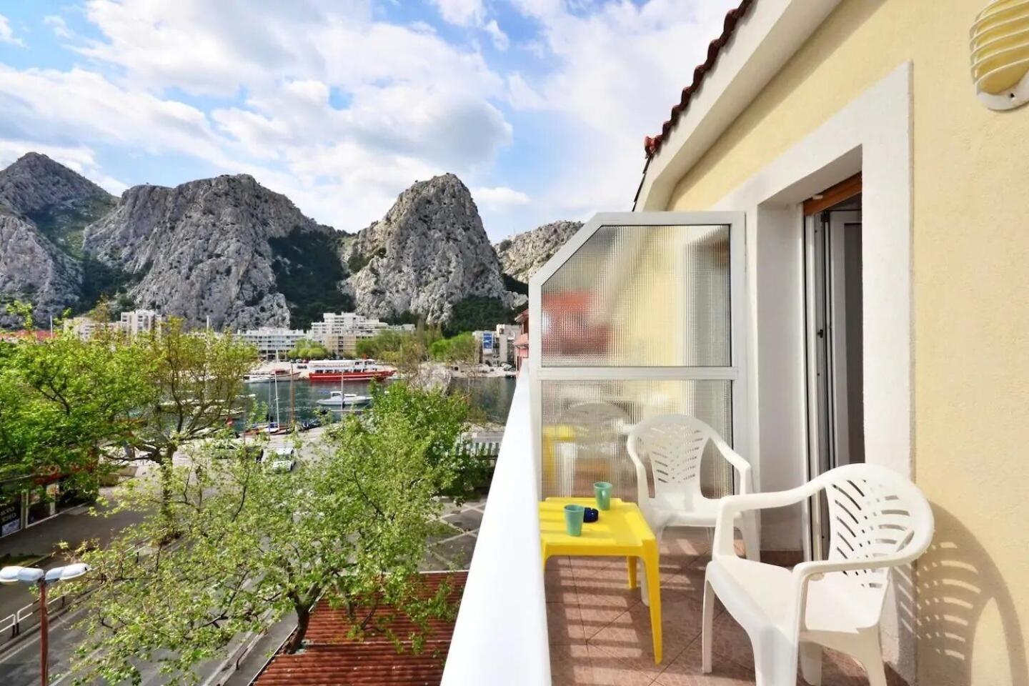 Apartment Toma Omiš Eksteriør bilde